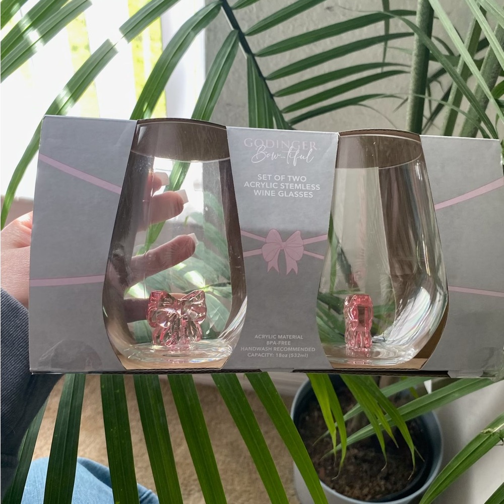 Godinger Acrylic Stemless Wine Glasses Set - Picture 2 of 3